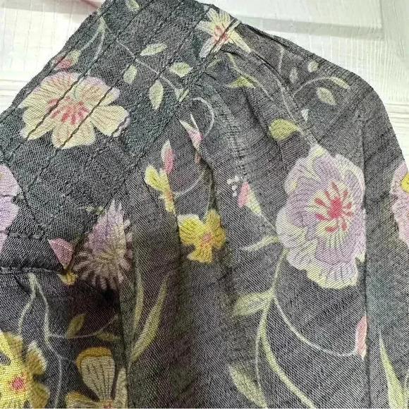 LC Lauren Conrad Blouse Greyish Black Floral Square Neck Flowy Size Small - Picture 3 of 16